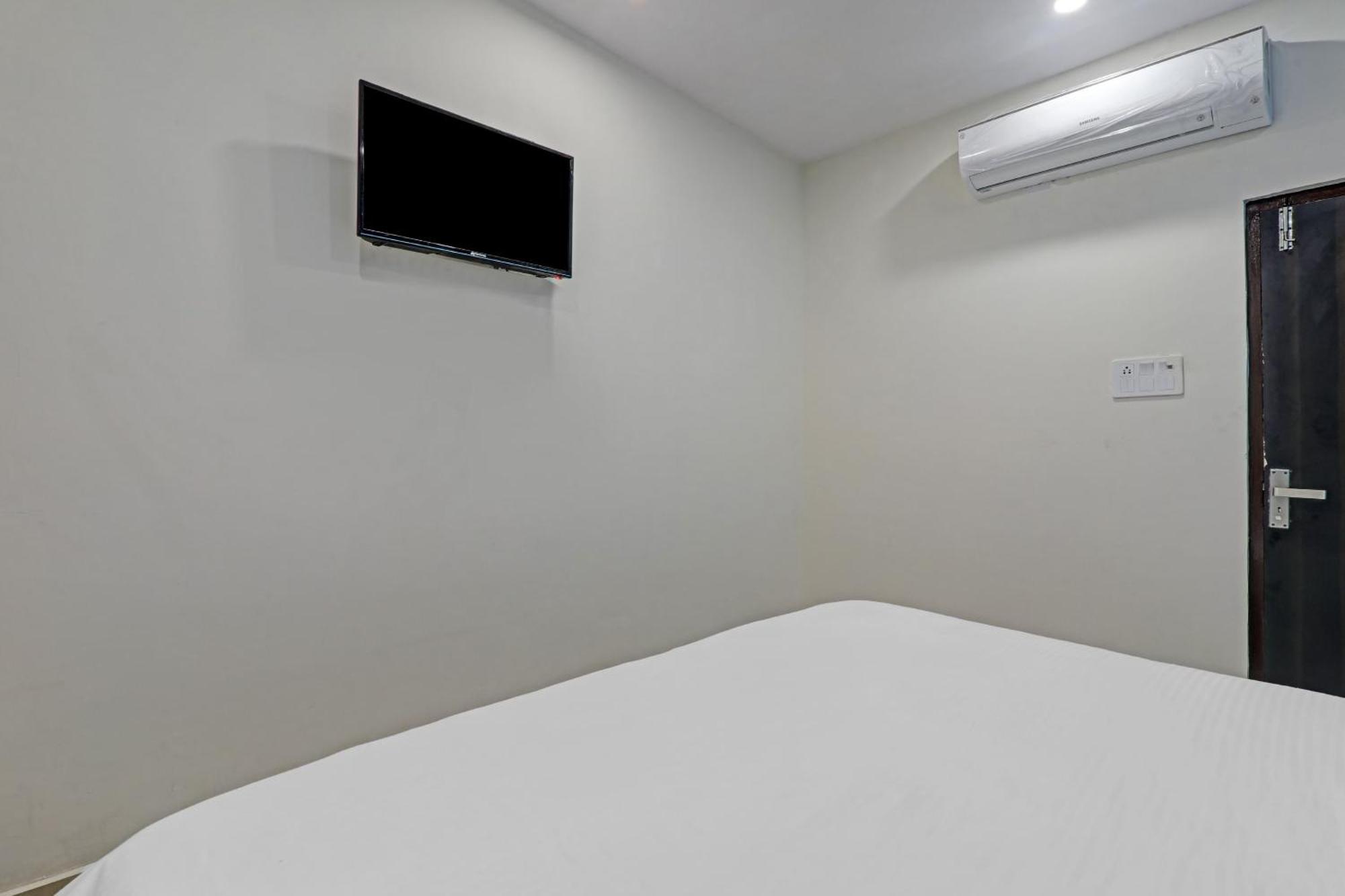 Hotel O Rudra Palace Near Phoenix United Lucknow Luaran gambar