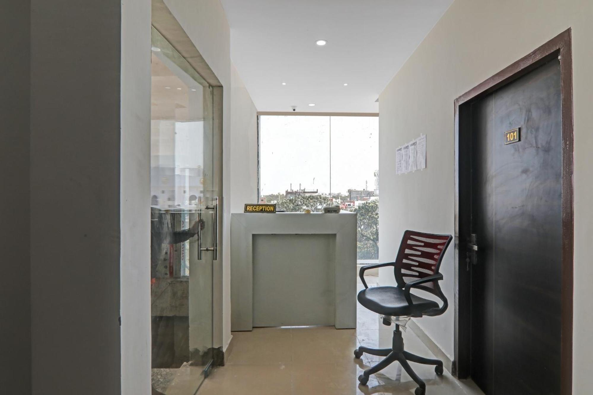 Hotel O Rudra Palace Near Phoenix United Lucknow Luaran gambar